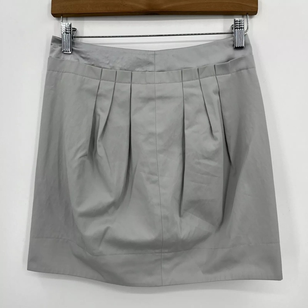 Uniqlo Mini Skirt Women's Size 2 Gray Back Zip Lined Cotton Blend Pleat Ruffled‎